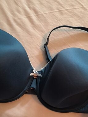 Victorias Secret Navy Body By Victoria Lined Perfect Coverage Bra 36DDD